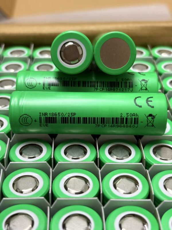 باتری لیتیوم یونی 18650 شارژی 3.7 ولت 2500 میلی آمپر ساعت EVE 25P 2500mAh 12C