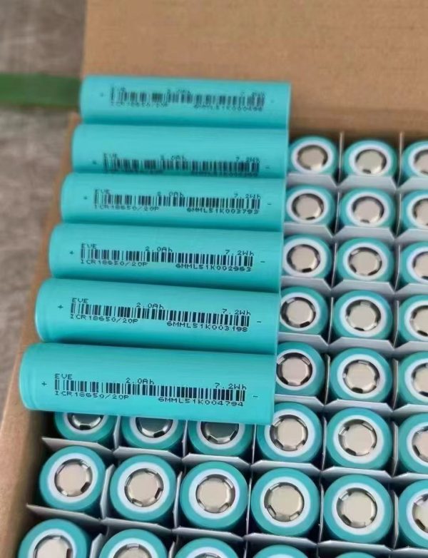 باتری لیتیوم یونی 18650 شارژی 3.7 ولت 2000 میلی آمپر ساعت EVE 20P 2000mAh 12C