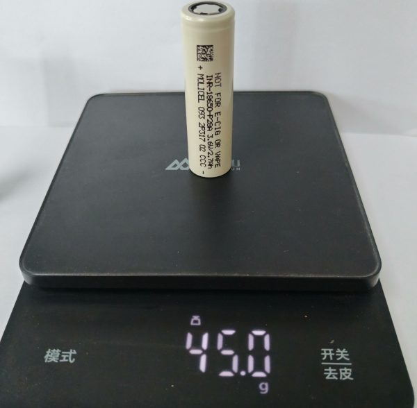 باتری لیتیوم یونی 18650 شارژی 3.7 ولت 2700 میلی آمپر ساعت Molicel مولیسل P28A 2700mAh 35A