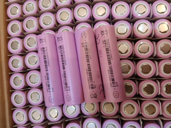 باتری لیتیوم 18650 شارژی 3.7 ولت 3000 میلی آمپر ساعت EVE - 10C - تصویر 2